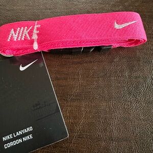 NWT Nike lanyard